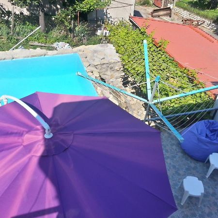 Guest House Bedrock เบโลกราดชิก ภายนอก รูปภาพ