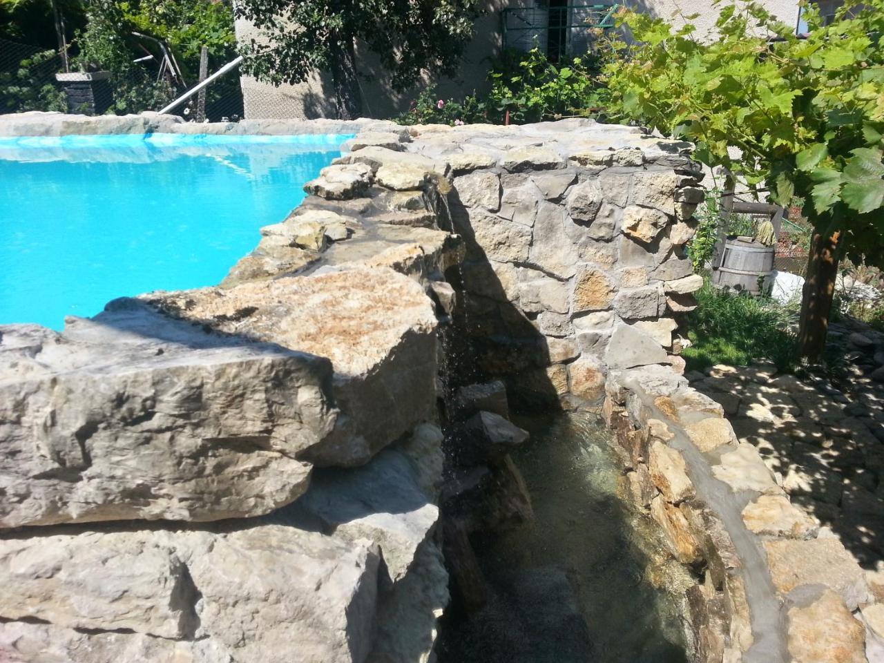 Guest House Bedrock เบโลกราดชิก ภายนอก รูปภาพ
