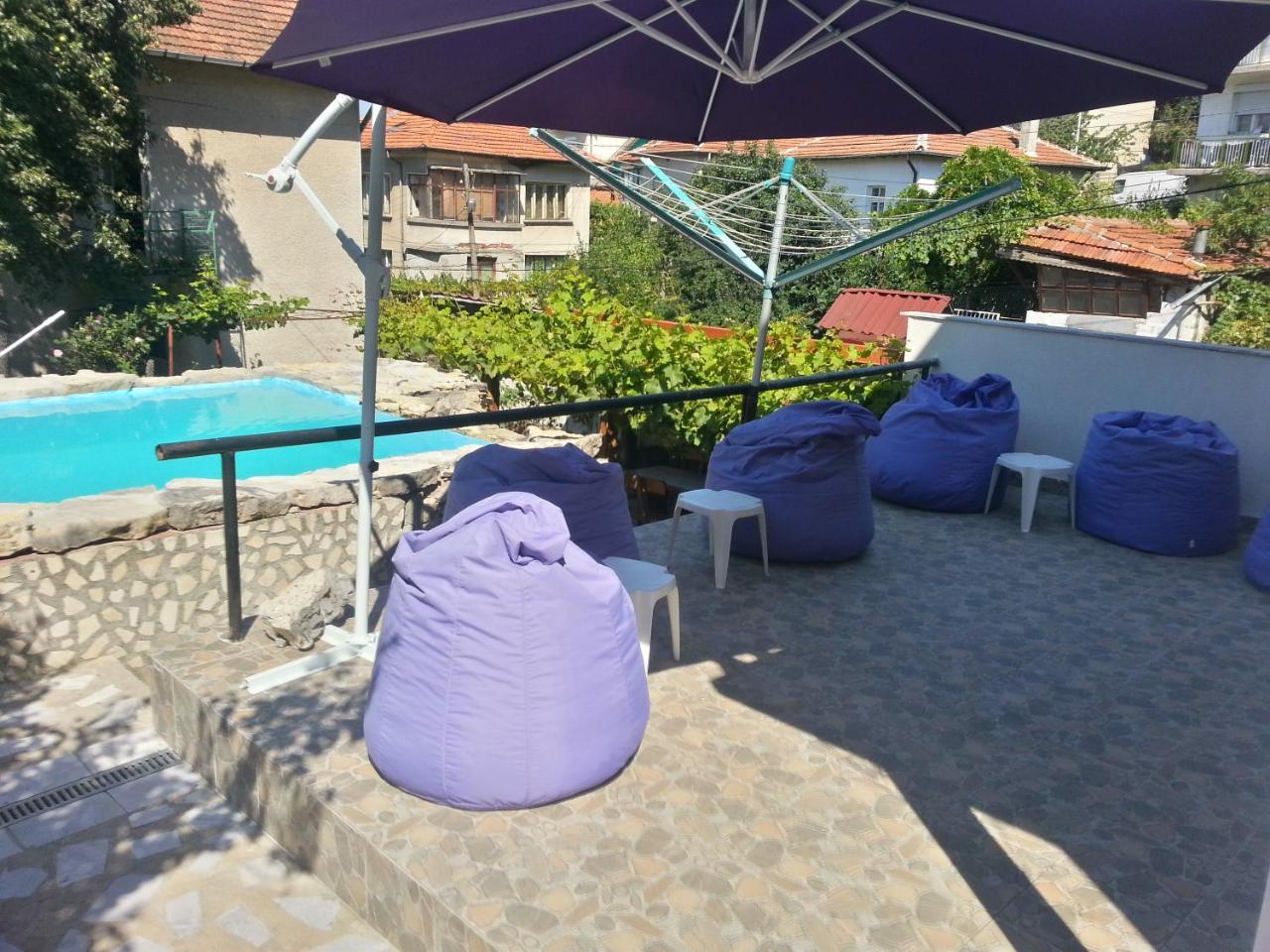 Guest House Bedrock เบโลกราดชิก ภายนอก รูปภาพ