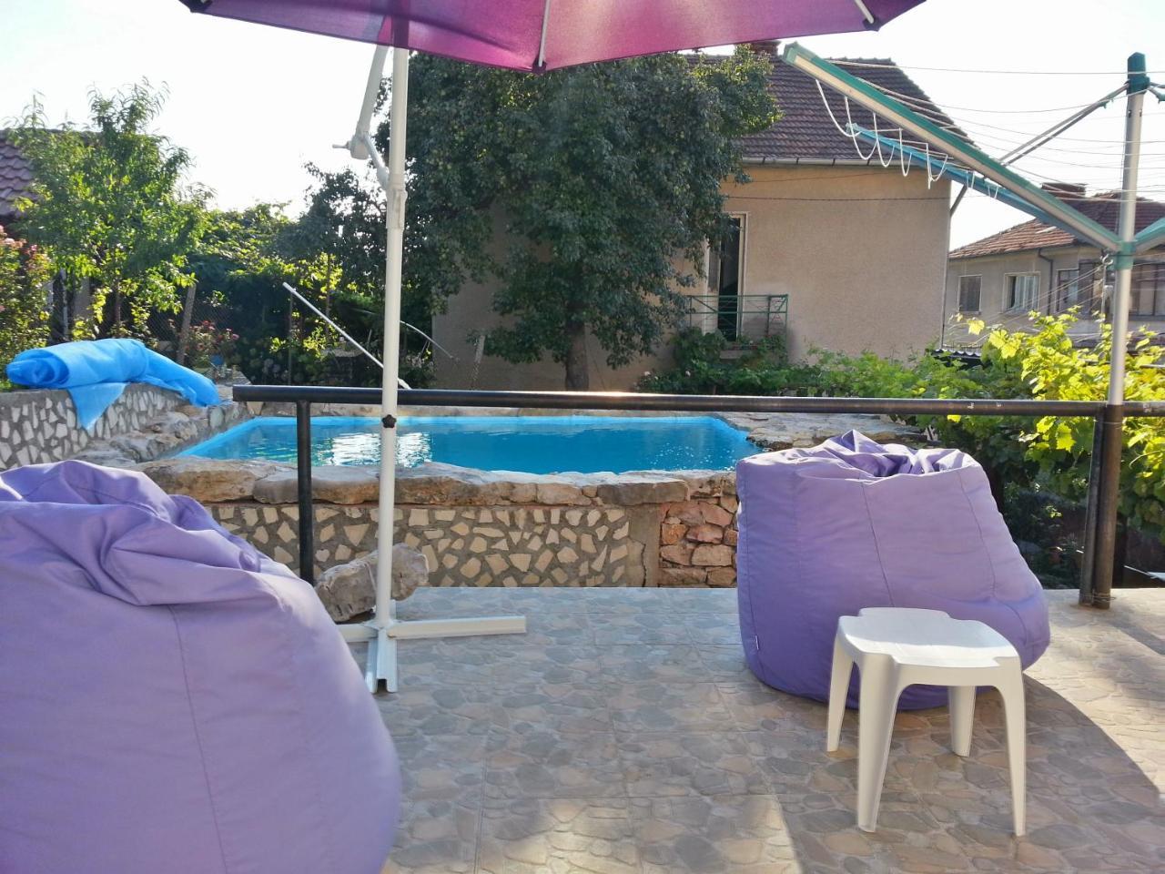 Guest House Bedrock เบโลกราดชิก ภายนอก รูปภาพ